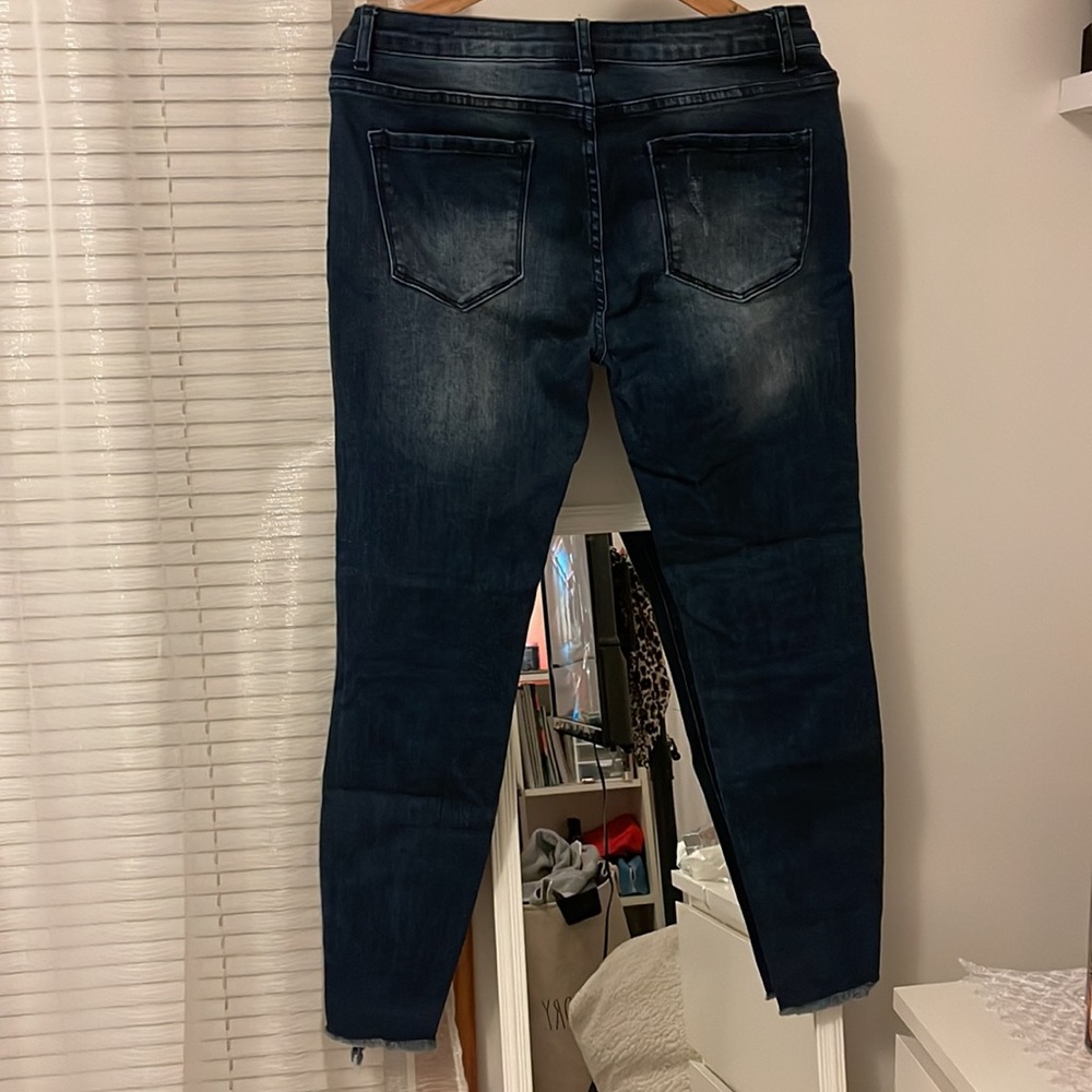 Jeans - Picture 2 of 3